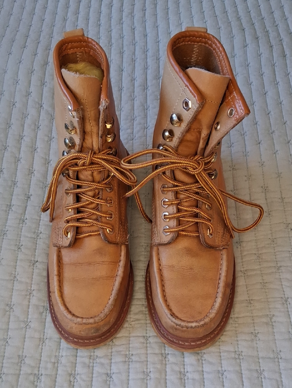 Women's Tan Lace-Up Moc Toe Leather Boots